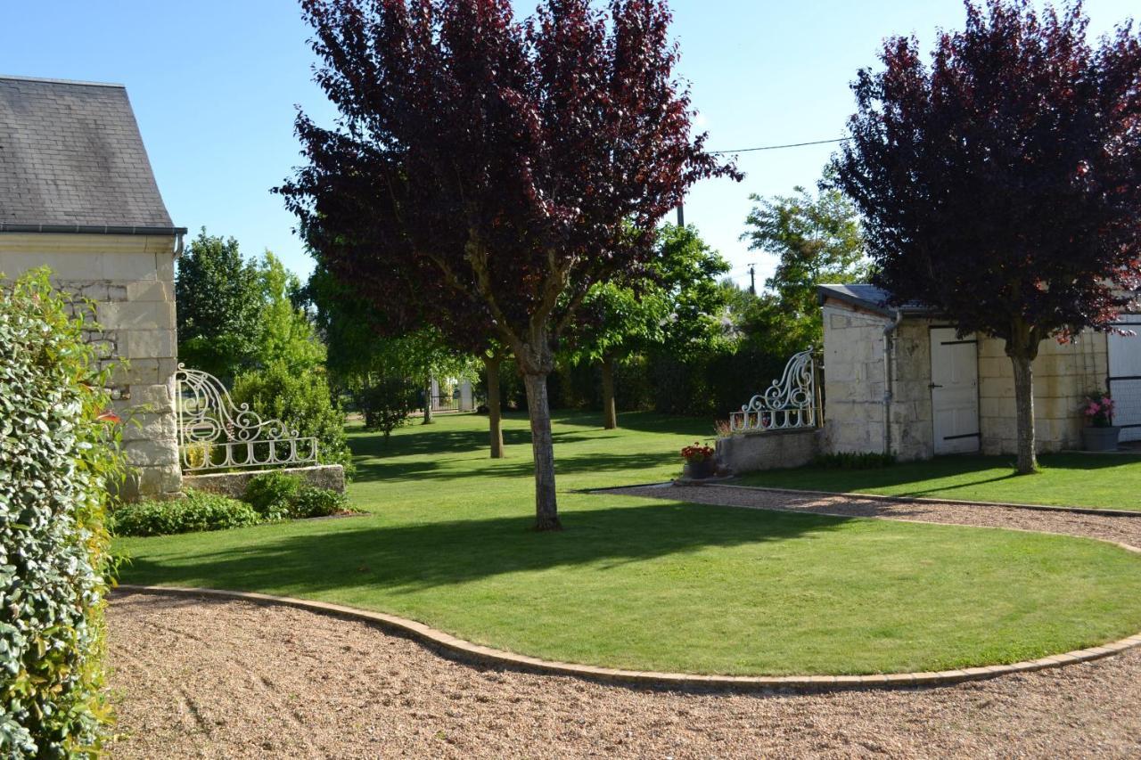 Les Chambres D Hotes Du Lavoir Restigne Luaran gambar