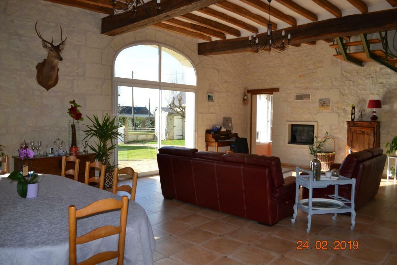 Les Chambres D Hotes Du Lavoir Restigne Luaran gambar